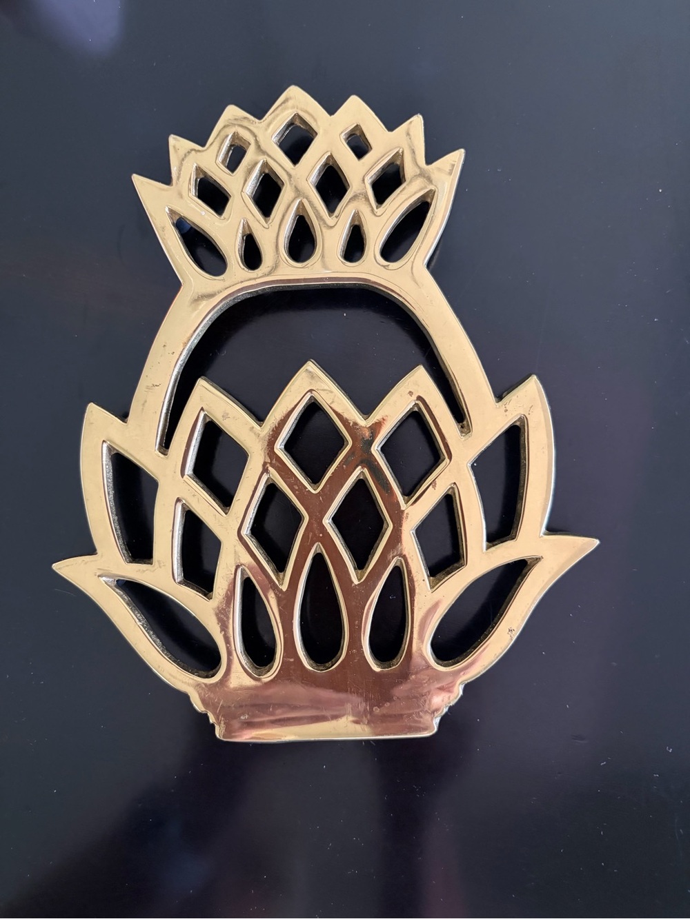 Brass pineapple trivet by Virginia Metalcrafters. Vintage 1976